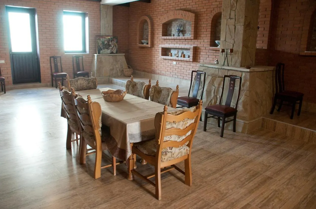 The Hilltop Skyline Hotel Тбилиси